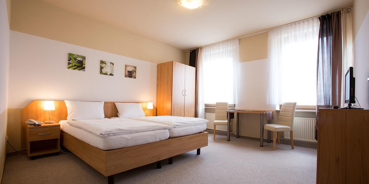 Hotel Rhein-Ahr レマーゲン エクステリア 写真