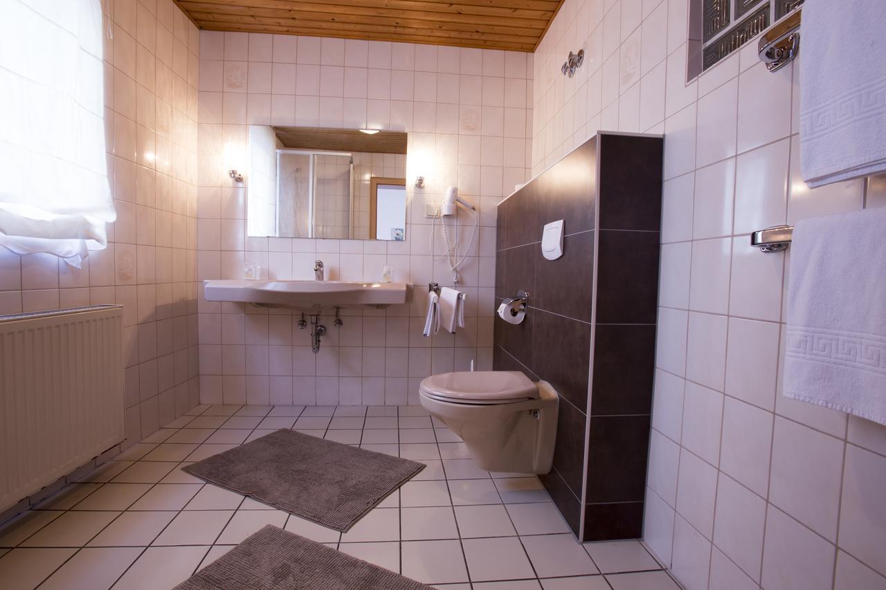 Hotel Rhein-Ahr レマーゲン エクステリア 写真